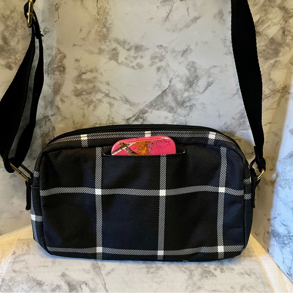 Thirty One All Zipped Up Crossbody Purse Bag in Black Plaid w Snowflake Holiday - Picture 2 of 3